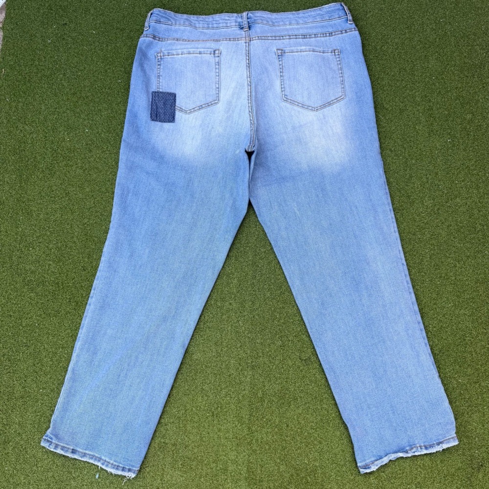 LOGO Lori Goldstein Patchwork Boyfriend Jeans Light Wash Embroidered Size 16 - Picture 6 of 7